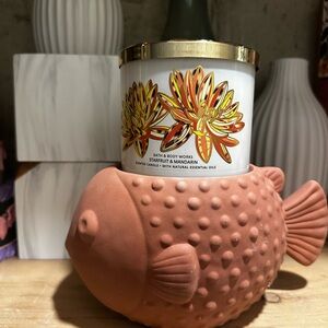 Bath & Body Works Starfruit & Mandarin Scented Candle - White with Orange Floral